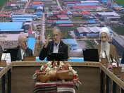 مشکل برق نداریم و کارخانه‌ها می‌توانند دو یا سه شیفت کار کنند