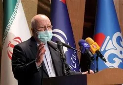 بیژن زنگنه، وزیر نفت:در آیین رسمی بهره‌برداری از طرح‌های ملی انتقال، توزیع و ذخیره سازی فرآورده‌های نفتی اعلام کرد/ عملكرد درخشان شركت‌ فولاد مباركه در تولید تختال مورد نیاز پروژه گوره به جاسك