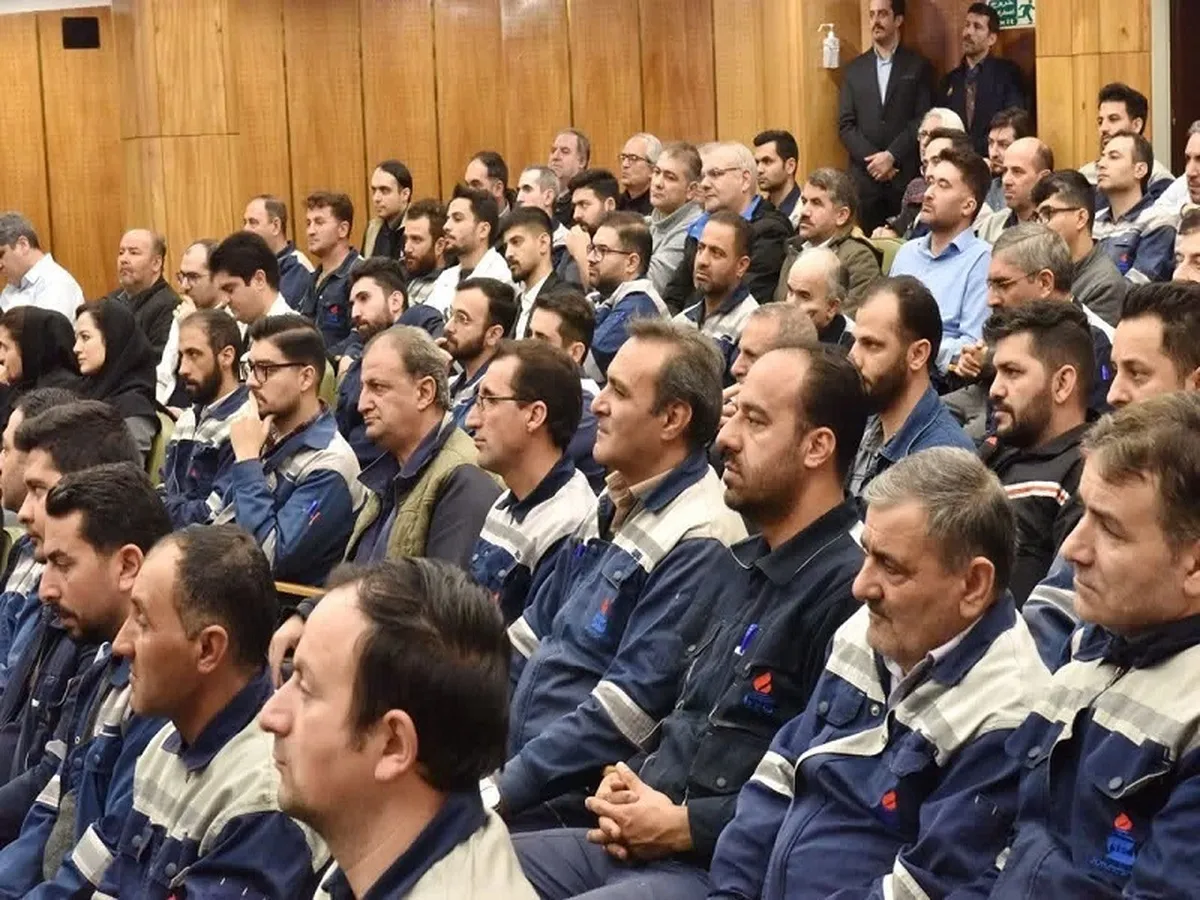 جشن بزرگ نیمه شعبان و گرامیداشت دهه فجر در پتروشیمی تبریز برگزار شد