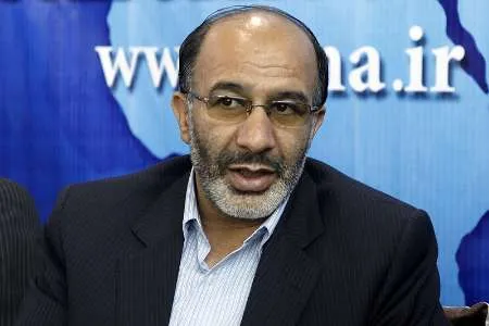 فعالیت برخی از بانک ها فراقانونی است