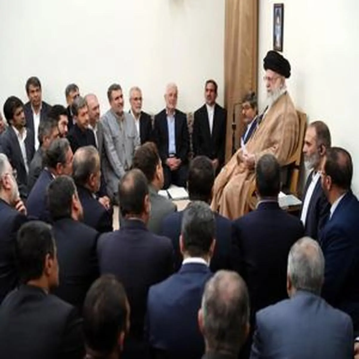 نشست وزیر کشور و استانداران با مقام معظم رهبری