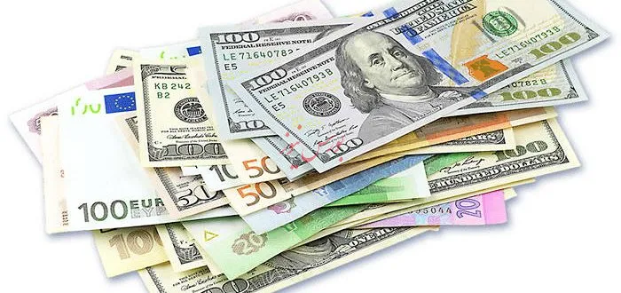 تأمین ارز همراه زائران اربعین حسینی