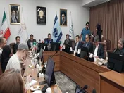 رشد سود خالص و درآمد عملیاتی 
