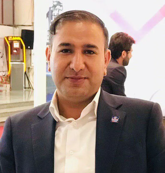 فولاد هرمزگان همیار صنایع داخلی بوده است