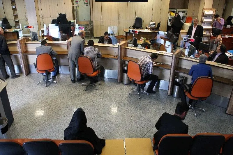 دولت اختیار دخالت در فرآیند افزایش سرمایه بانک های بورسی ندارد/ توسعه سرمایه گذاری بانک ها با افزایش سرمایه