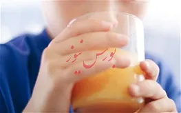 10 آب‌میوه‌ای که قندشان از نوشابه هم بیشتر است