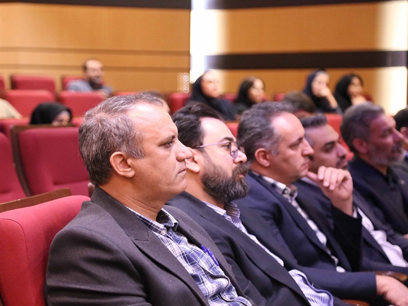 اصلاح نظام بنگاهداری صندوقهای بازنشستگی؛ از بنگاهداری تا سهامداری اصلاح نظام بنگاهداری صندوقهای بازنشستگی؛ از بنگاهداری تا سهامداری
