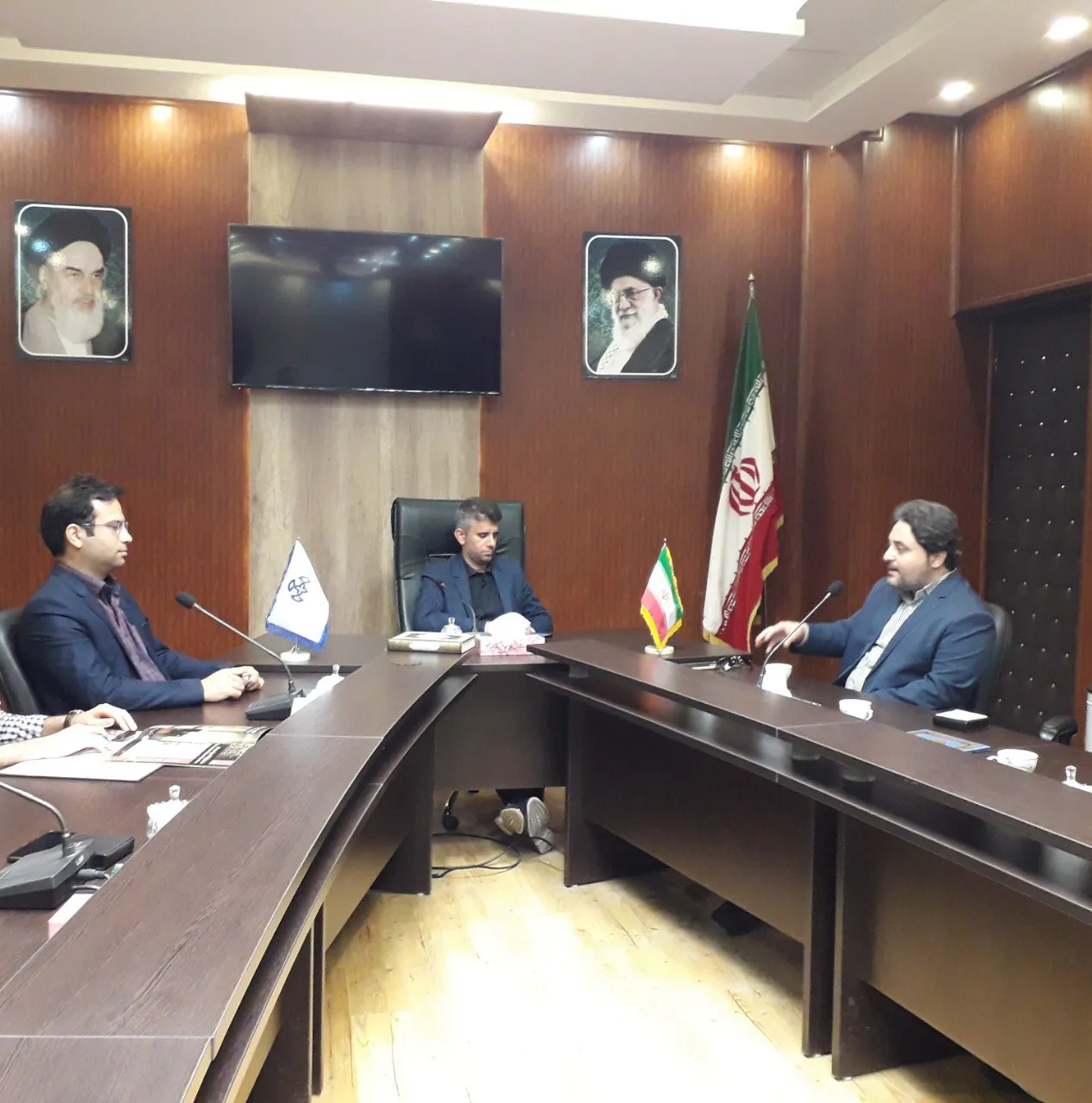 تکمیل استاندارد svs و هایپرمارکت فولاد