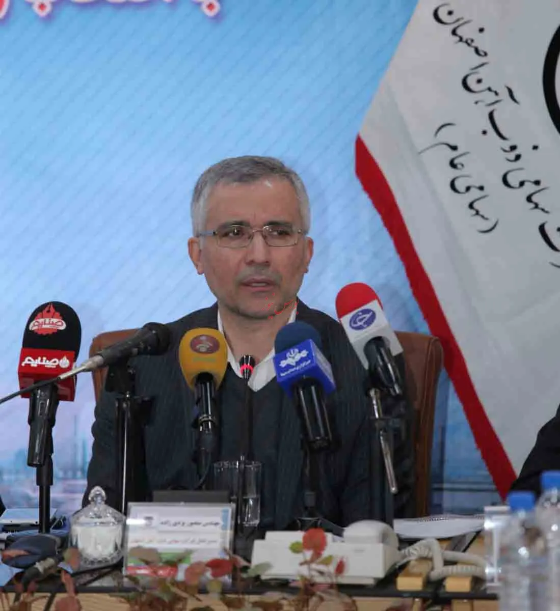 تقدیر از مدیرعامل ذوب آهن اصفهان در همایش پدافند غیرعامل