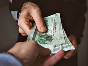 افزایش حقوق ۲۰ درصدی کارمندان در سال آینده