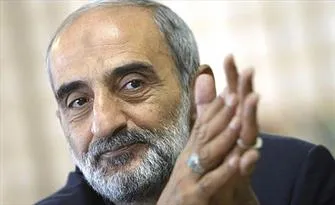 شریعتمداری: ادامه مذاکرات فقط در صورت دست کشیدن آمریکا از تهدید قابل‌ قبول است