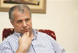 هیشکی علی پروین نمی شه!