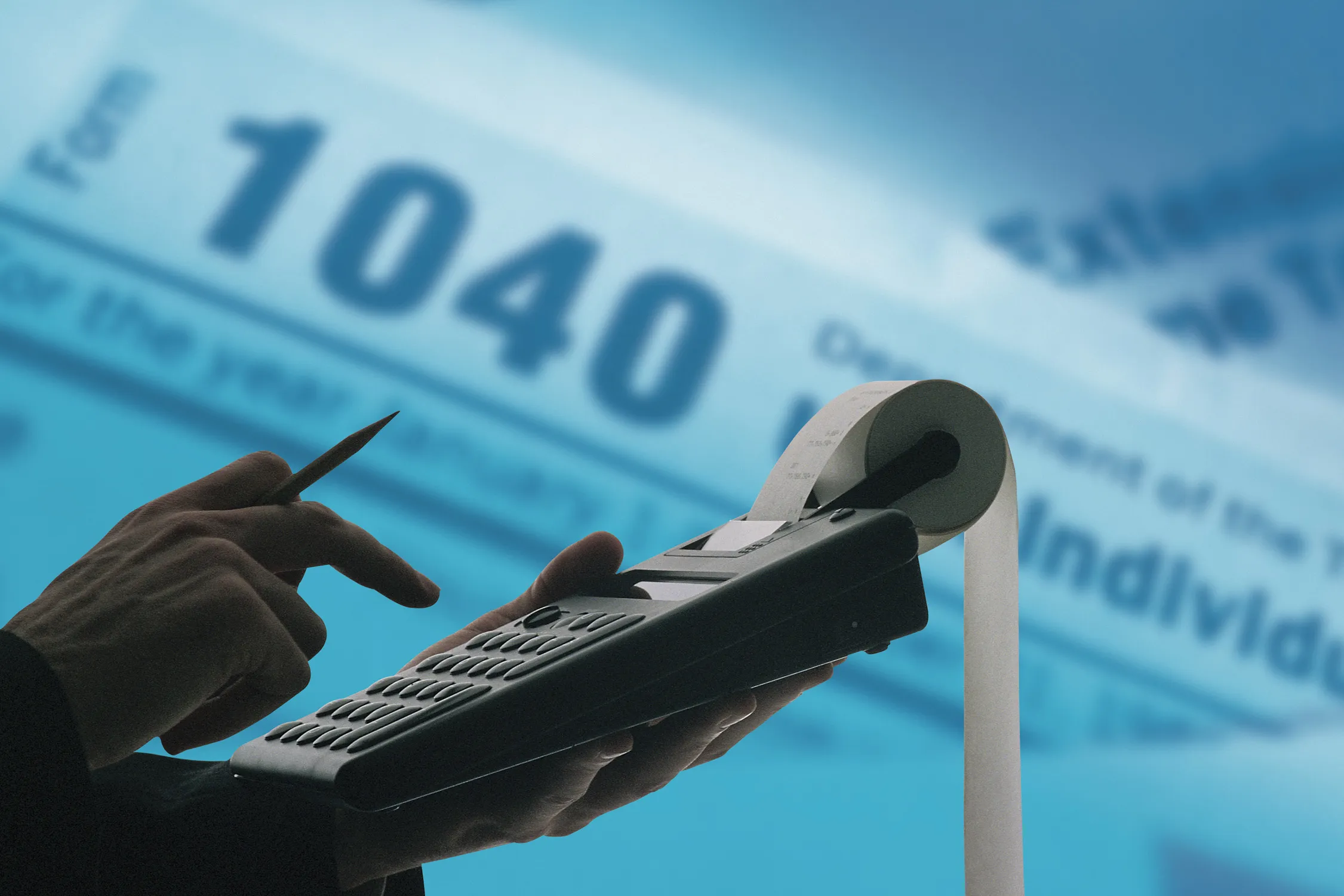 حباب ابهامات ارزی دولت، باد شد/ آتش فتیله نرخ سود بانکی داغ می‌شود