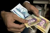 انتظار کارگران برای تحقق وعده افزایش دستمزد