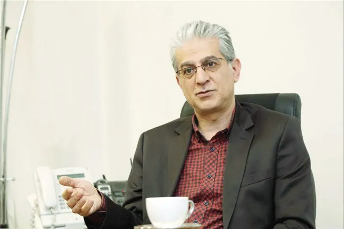توقف نماد، جریمه ای برای سهامداران از سوی مدیران بورس / تضاد منافع بازار اوراق بهادار و بدهی
