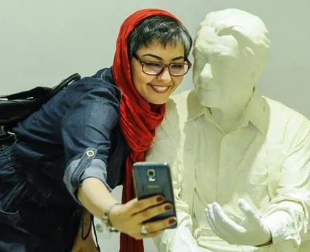 سلفی عجیب بازیگر زن