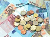 کاهش نرخ یورو، افزایش نرخ پوند و ثبات نرخ دلار