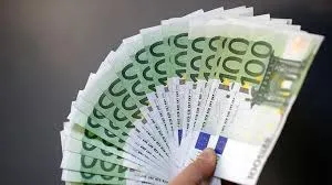 قدرتمند کردن یورو در عرصه جهانی یک موضوع مهم است