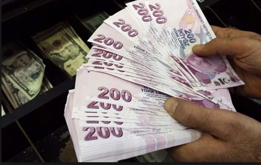 ارتباط شرایط سیاسی، اقتصادی کشور و نرخ دلار